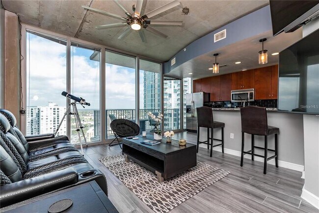 Foto del edificio - 777 N Ashley Dr
