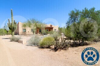 Building Photo - 6110 E Milton Dr