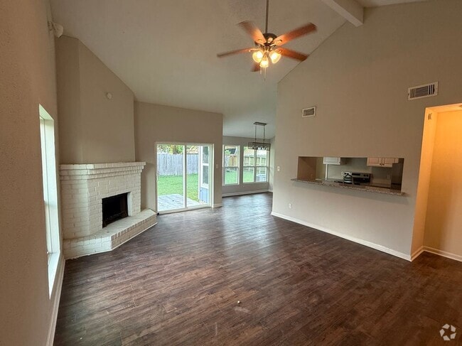 Building Photo - 6534 Lodgepole Rd
