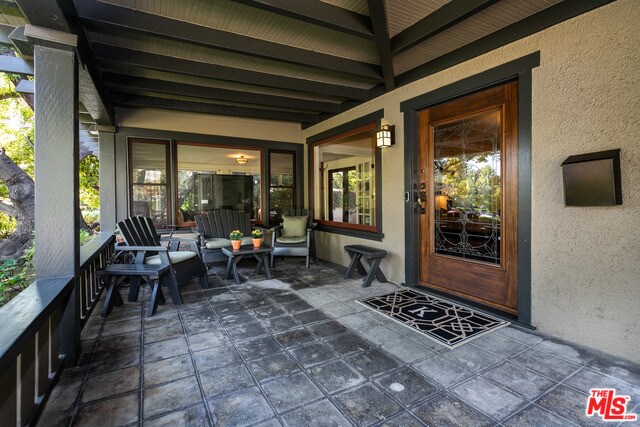 Building Photo - 865 S El Molino Ave