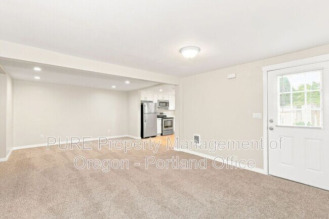 Building Photo - 10806 NE Prescott St