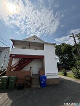 Building Photo - 39 Grand St