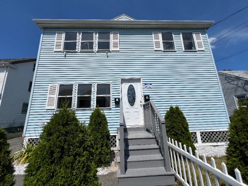 38 Ballard St Unit 1, Saugus, MA 01906 Room for Rent in Saugus, MA