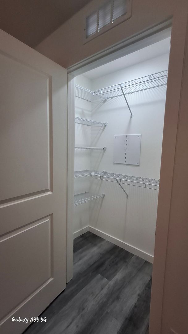 Foto del edificio - 1 Bedroom | 1 Bathroom • AVAILABLE NOW • NEW CONSTRUCTION!