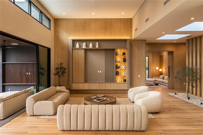 Foto del edificio - 8968 Bay Cove Ct