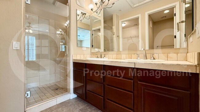 Foto del edificio - 4444 N 24th Way