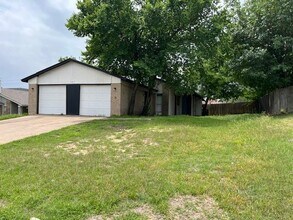 Building Photo - 5103 Purple Sage Dr