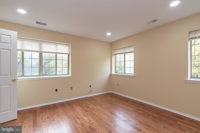 Building Photo - 2801 Pennsylvania Ave