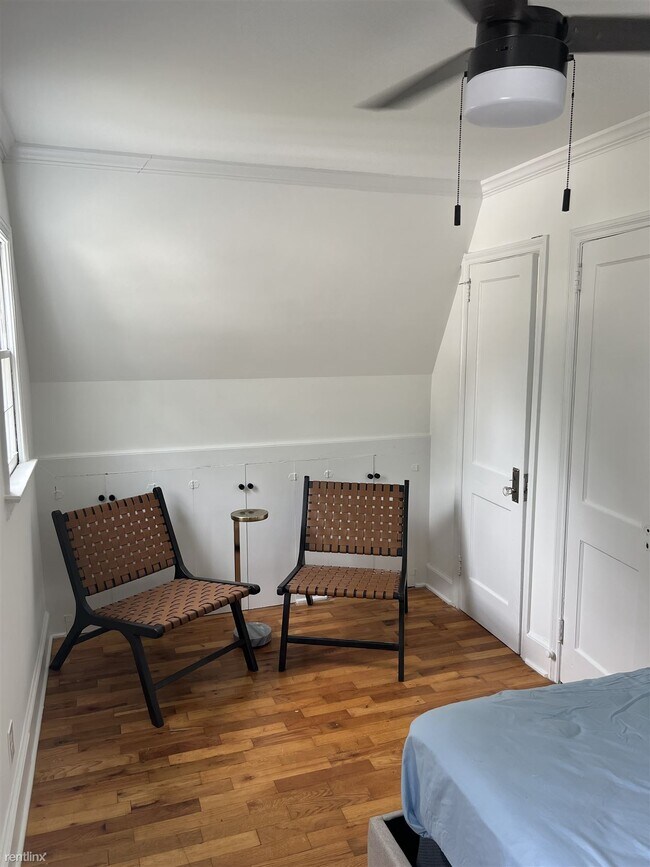 Foto del edificio - 2 br, 1 bath House - 3824 Overlook Avenue B
