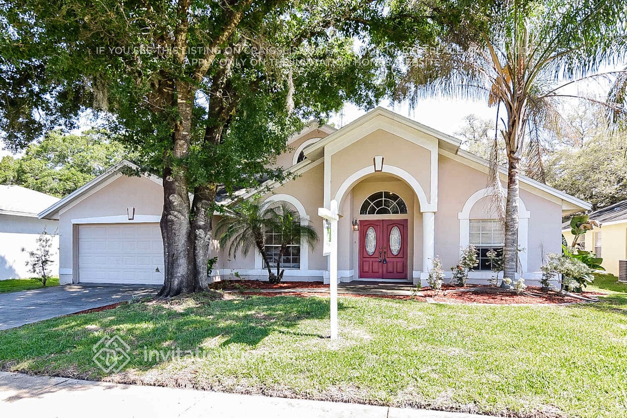 Foto principal - 6527 Steeplechase Dr