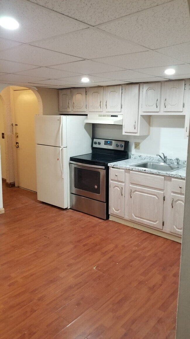 Foto del edificio - 23 Shadowbrook Ln