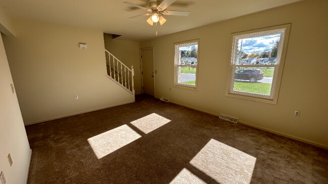 Foto del edificio - 249 Mercer Ave