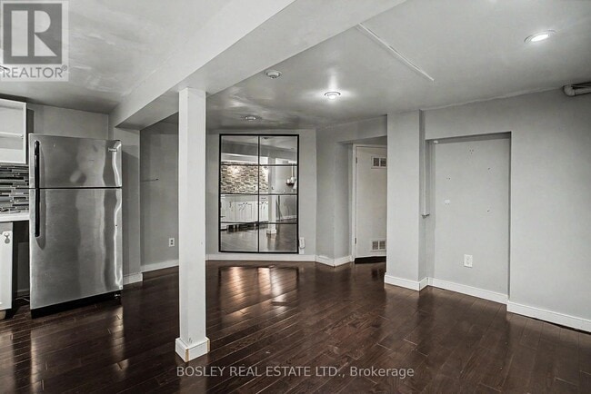 Building Photo - 254 Broadway Ave