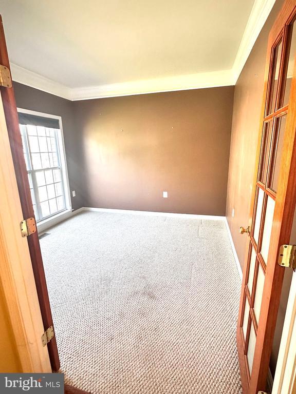 Building Photo - 332 Rubens Cir