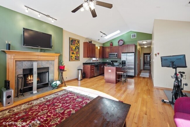 Foto del edificio - 6332 S Ellis Ave
