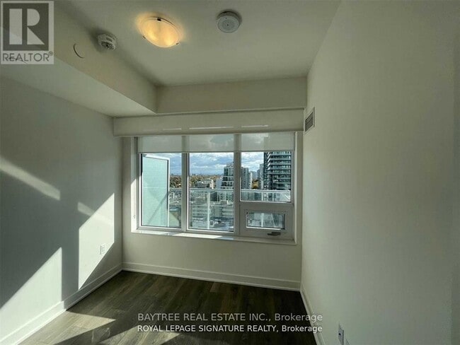 Building Photo - 195 Redpath Ave