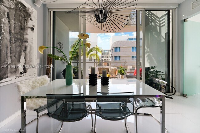 Foto del edificio - 210 W Park Dr