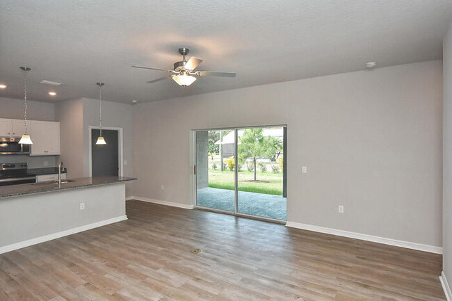 Building Photo - 14324 Aldridge Ave
