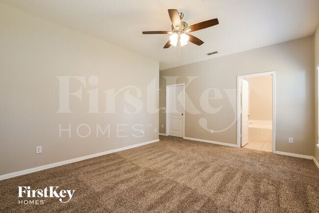 Foto del edificio - 7220 Rex Hill Trail
