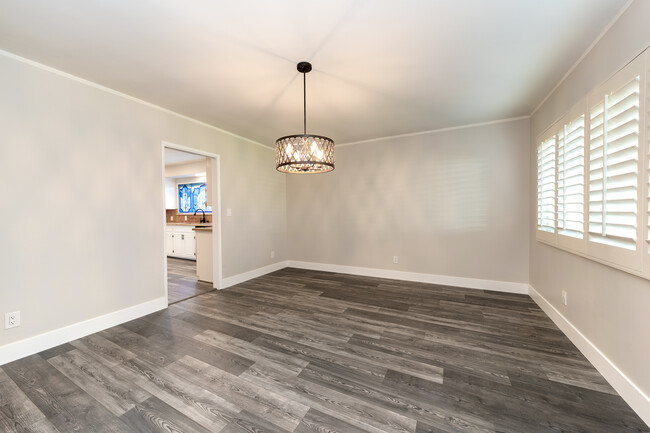 Formal Dining Room - 12050 Palms Blvd