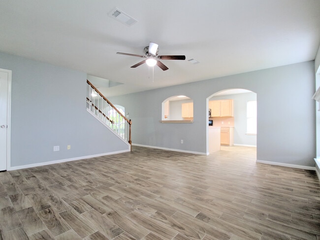 Foto del edificio - 4805 E Columbary Dr