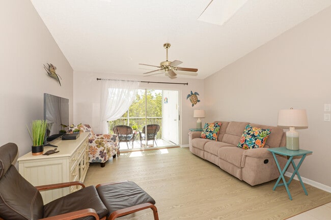 Building Photo - 2504 SE Anchorage Cove
