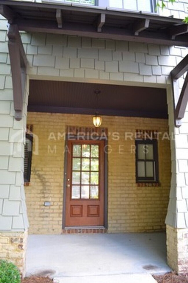 Building Photo - Townhome for Rent in Inverness Cove!!! DEP...