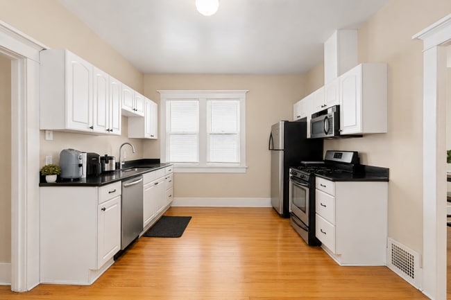Building Photo - 1419 Meade St