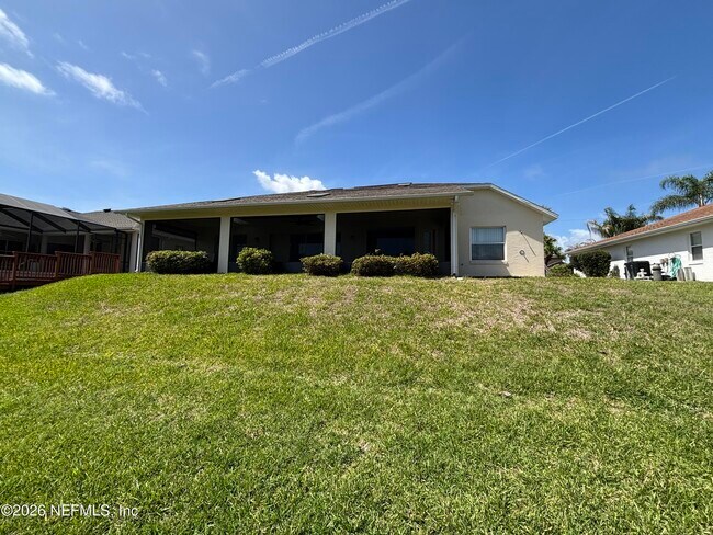 Building Photo - 20 Clarendon Ct N