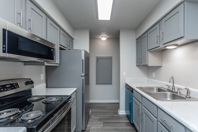 3BR, 2BA - 1,186 SF - Riverstone Apartments