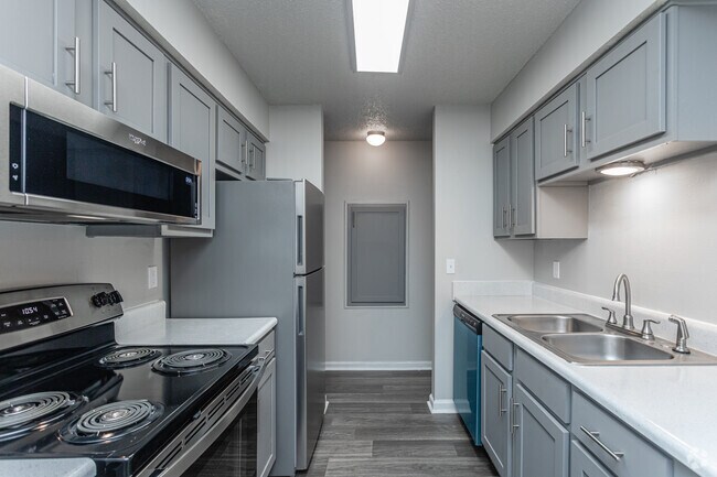 3BR, 2BA - 1,186 SF - Riverstone Apartments