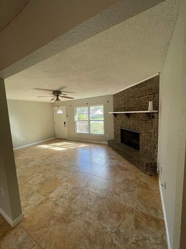 Living Room - 1727 NE 4th St