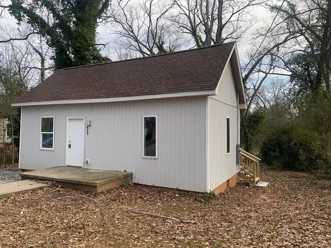 Foto del edificio - 3 Bedroom 2 Bathroom