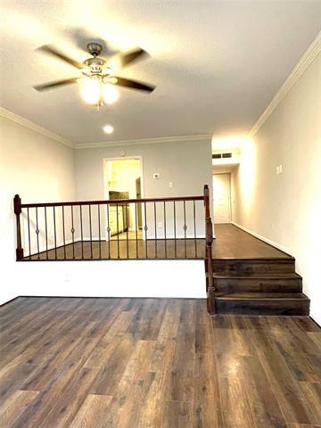 Foto del edificio - 4014 Mediterranean St