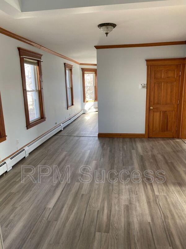 Foto del edificio - 447 Ash St