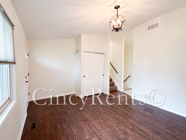 Building Photo - 7436 Wyandot Ln
