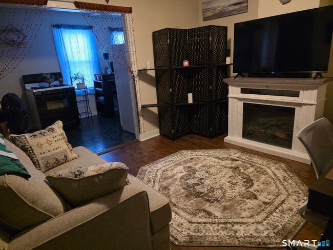 Building Photo - 21 S B St