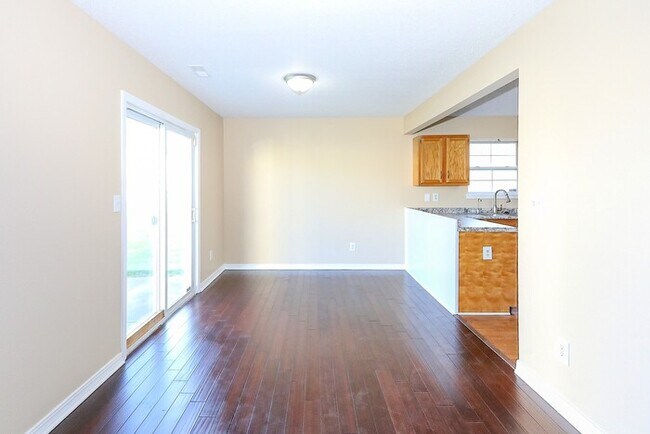 Building Photo - 7202 Jupiter Dr