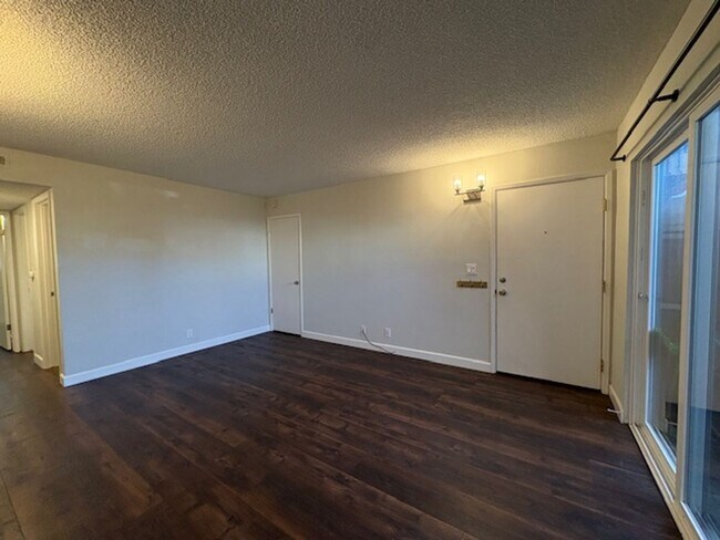 Foto del edificio - Two-Bedroom Condo in Downtown Arcata