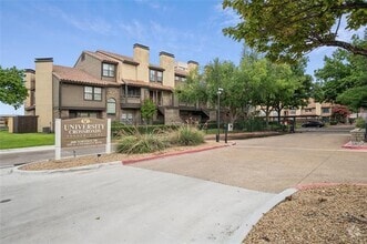 Building Photo - 4800 Northway Dr