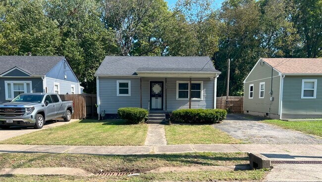 Building Photo - 307 N 36th St