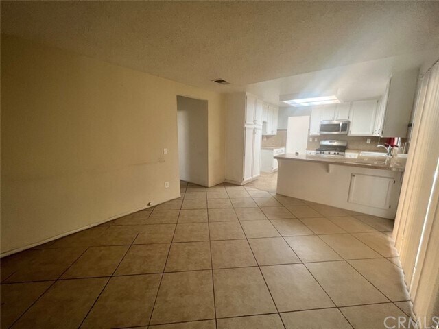 Foto del edificio - 2656 W Buena Vista Dr