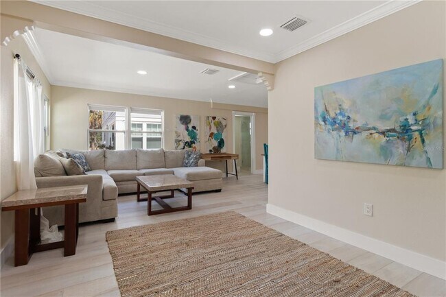 Foto del edificio - 609 N Osceola Ave