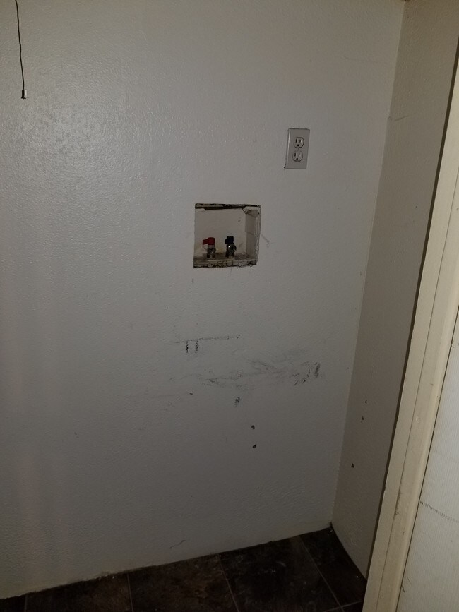 Foto del edificio - 517 N Francis St