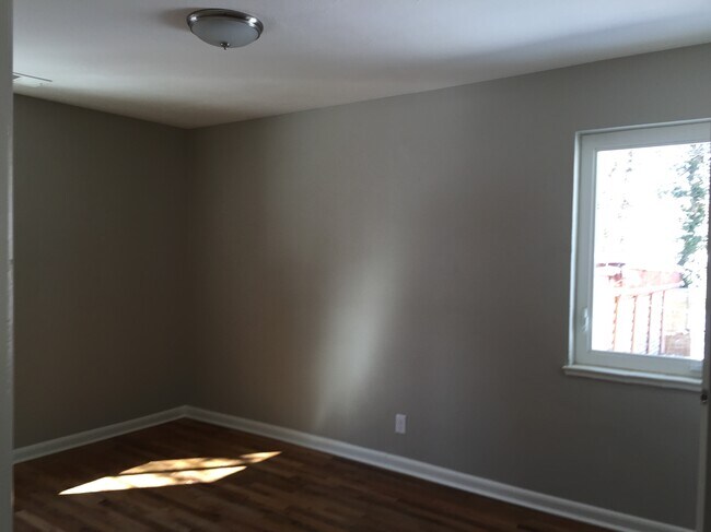 Foto del edificio - 4137 Alcott Street