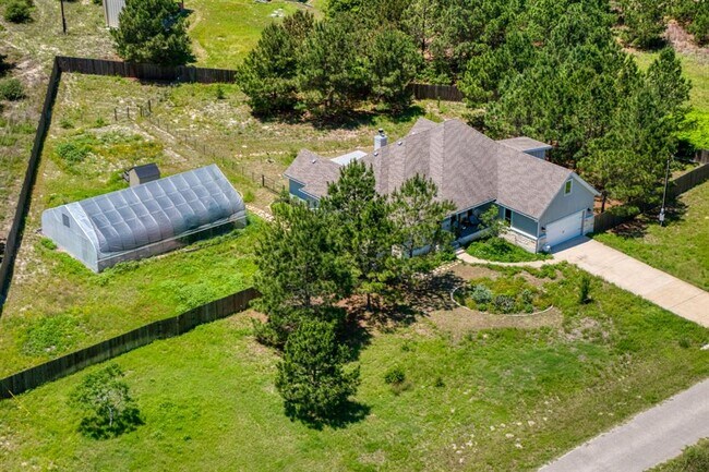 Building Photo - 258 County Rd