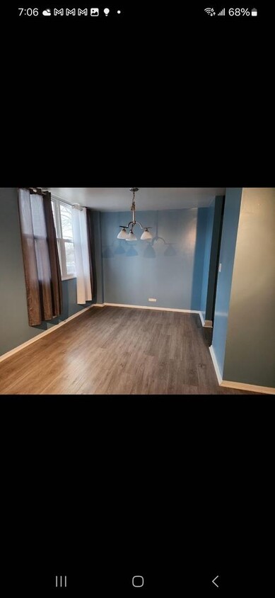 Primary Photo - 2 bedroom in Chicago IL 60652