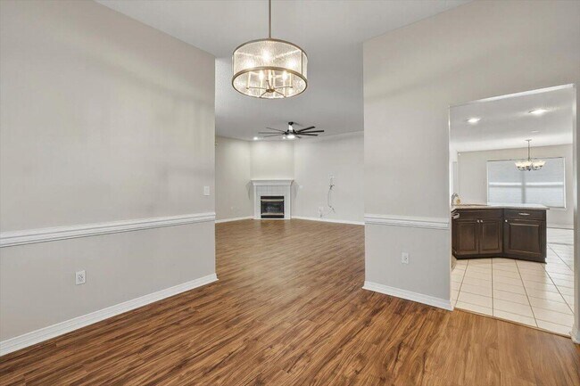 Foto del edificio - 4206 Shadow Ln