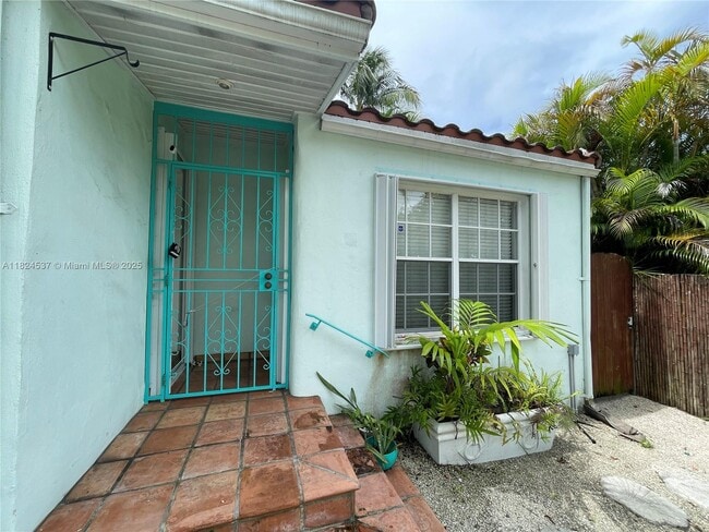 Photo - 2280 SW 20th St House