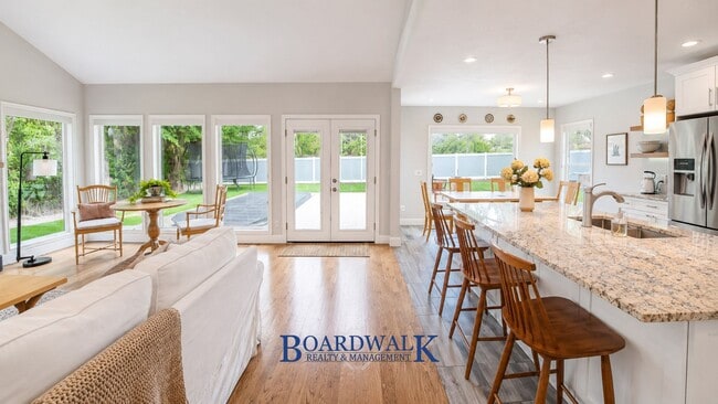 Photo - Modern West Jordan Retreat House